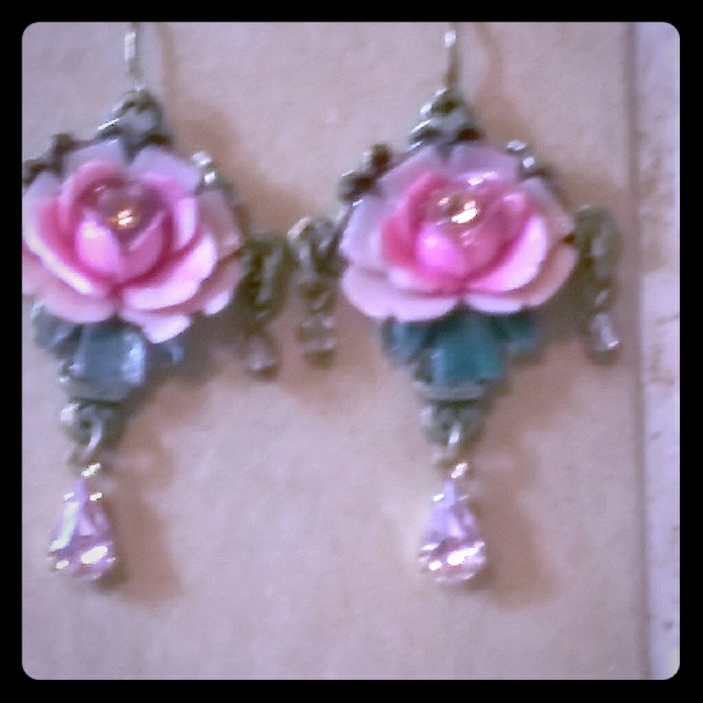 Hand made romantic earrings